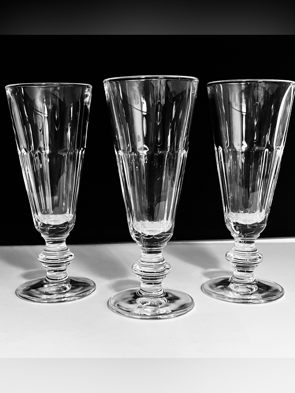3 LA ROCHERE Perigord CHAMPAGNE GLASSES / Fine French Glassware / One Chip
